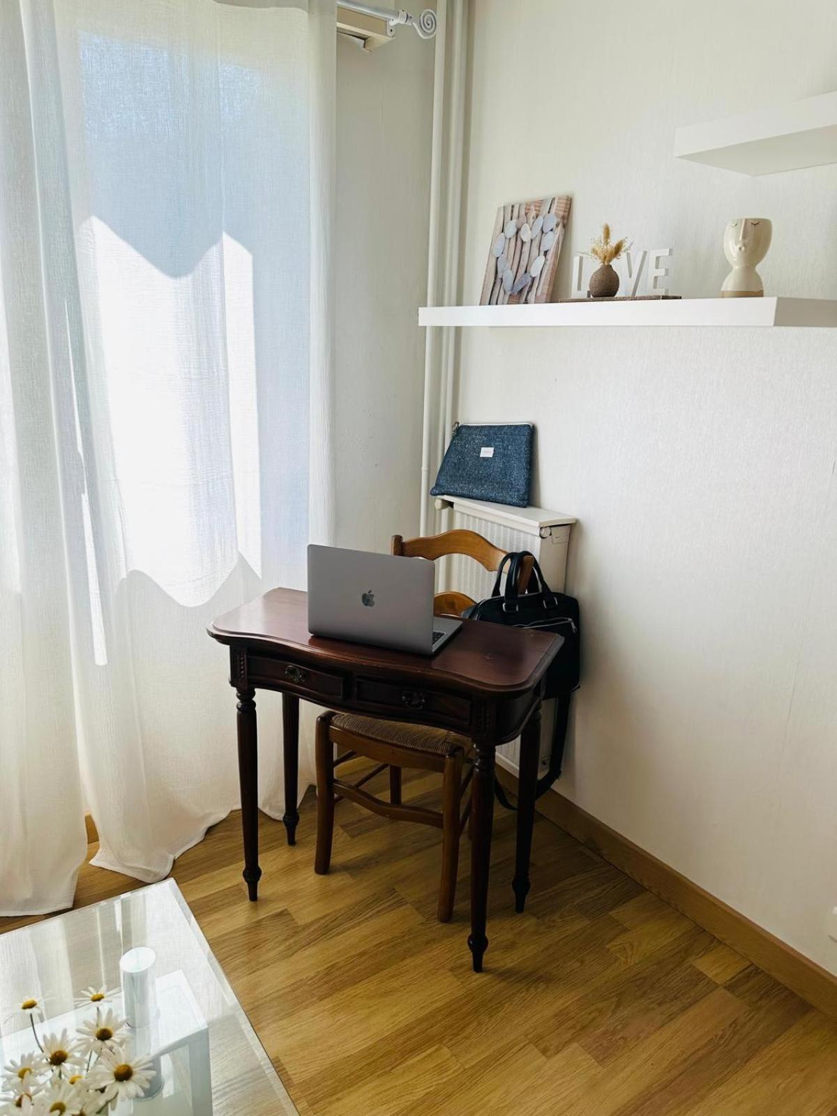 Spacieux 2 Chambres 65M2 Climatise Au Village Medieval Entre Nice Et Antibes Villeneuve-Loubet Exterior foto